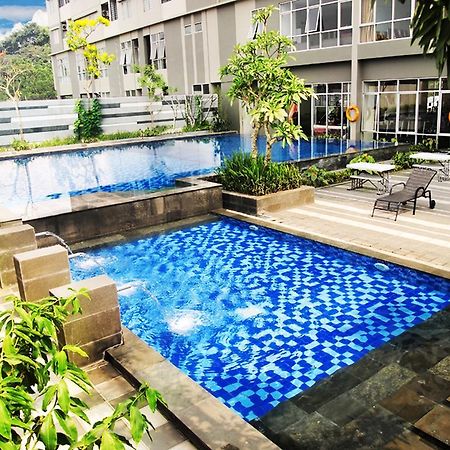 Valore Hotel Cimahi Exterior foto