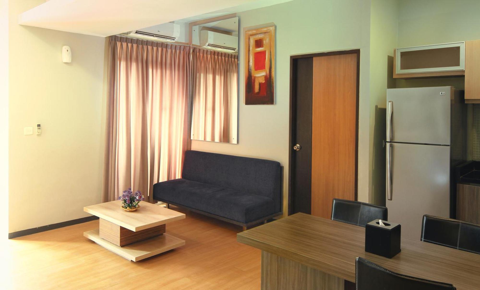 Valore Hotel Cimahi Exterior foto