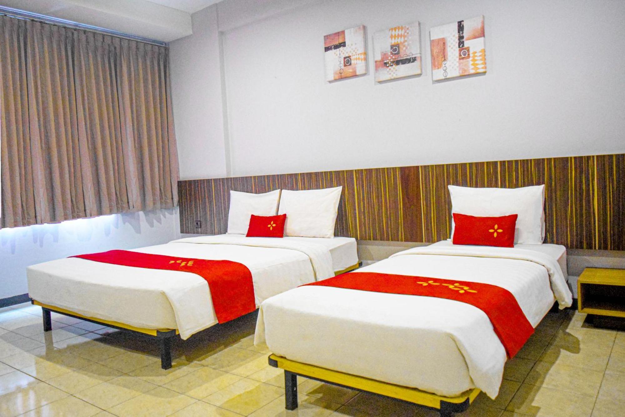 Valore Hotel Cimahi Exterior foto
