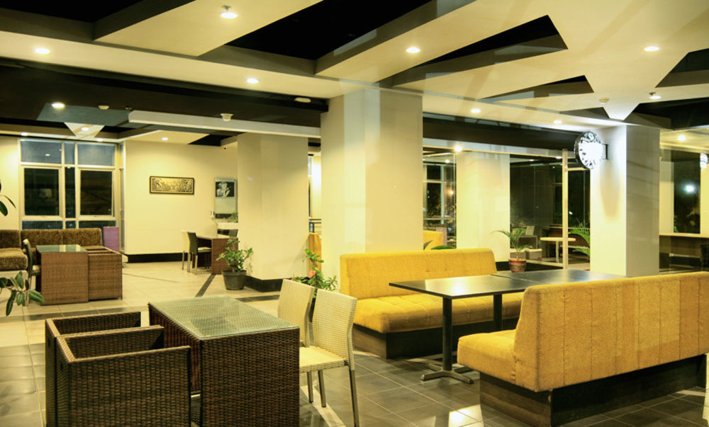Valore Hotel Cimahi Exterior foto